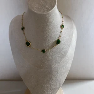 Collar Esmeralda de cristales facetados en acero inoxidable hipoalergénico