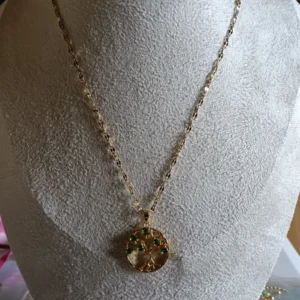 Collar Árbol de la Vida con circonitas verdes en acero inoxidable hipoalergénico