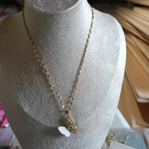 Collar Mariposa de circonitas en acero inoxidable hipoalergénico