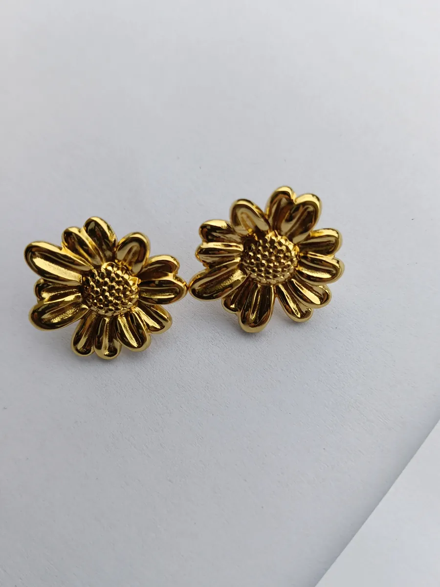 Pendientes Margarita dorada