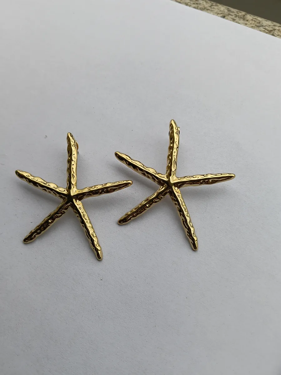 Pendientes Maxi Estrella de Mar en Dorado