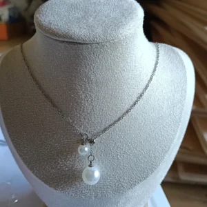 Collar Dúo de Perlas en acero inoxidable hipoalergénico