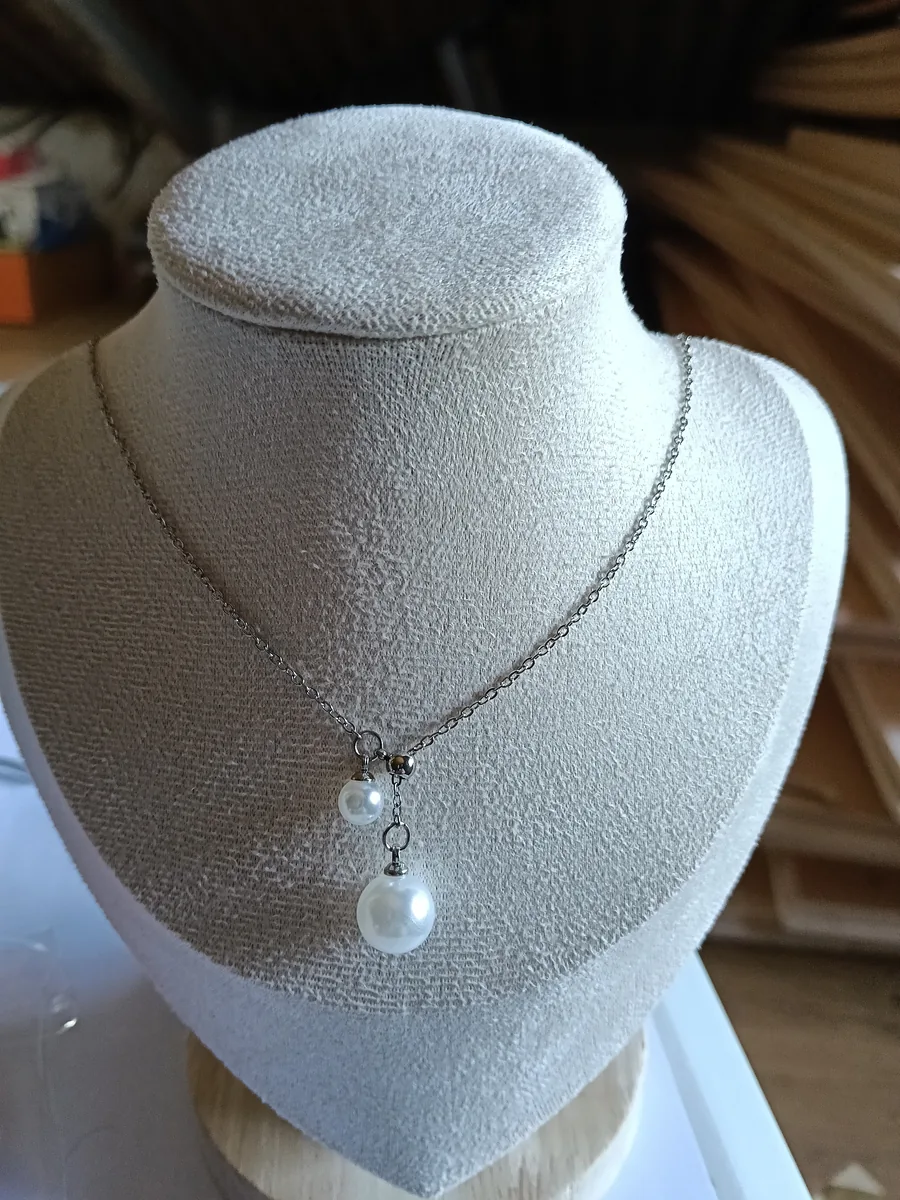 Collar Dúo de Perlas en acero inoxidable hipoalergénico