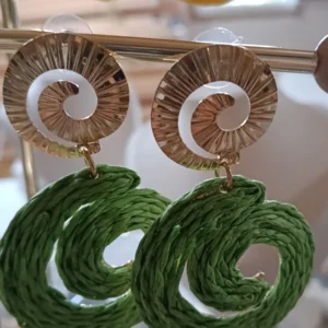 Pendientes Espiral de Rafia en Verde